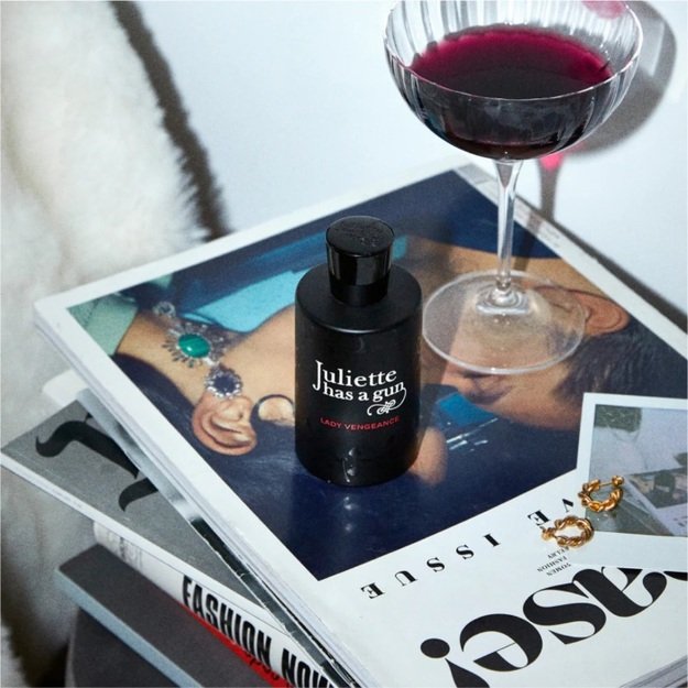 Nišiniai kvepalai moterims su rože, pačiuliu ir vanile - Juliette Has A Gun Lady Vengeance Eau De Parfum 100ml