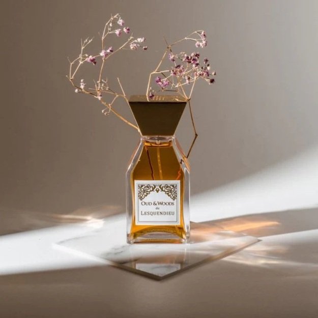 Prabangūs unisex kvepalai su oud ir medienos natomis - Lesquendieu Oud & Woods Eau De Parfum 75ml