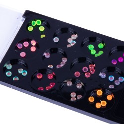 Įvairių formų ir atspalvių nagų dailės dekoracijos dėžutėje Nr - 8
